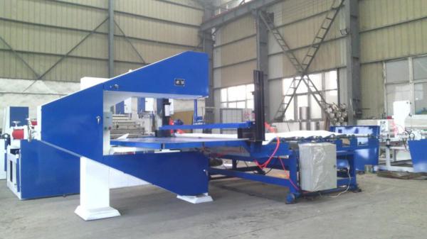 深喉（hóu）式帶鋸機