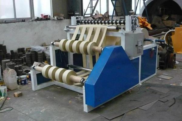 盤紙分條（tiáo）機